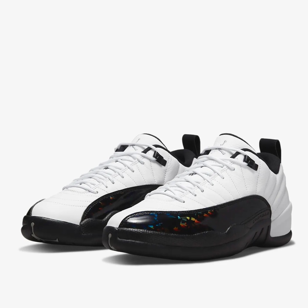 Air Jordan Low 12.
